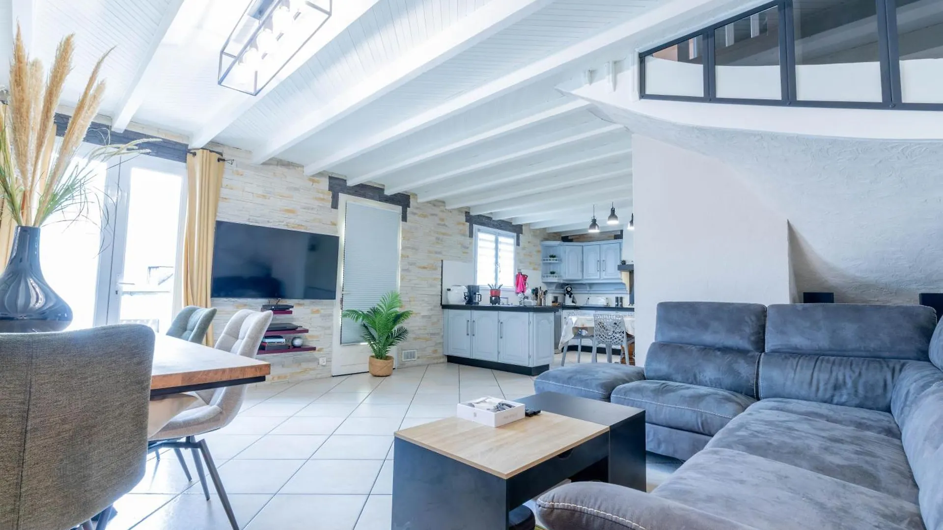 Villa Bellevue Avec Piscine Agos-Vidalos 0*,  France